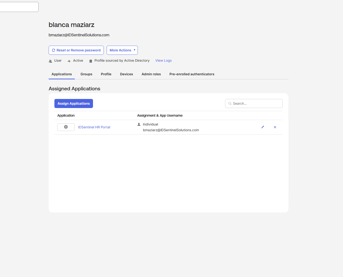 HR Portal assigned — confirmed in user's app list